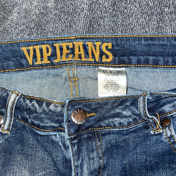 VIP Jeans - Picture 2 of 3